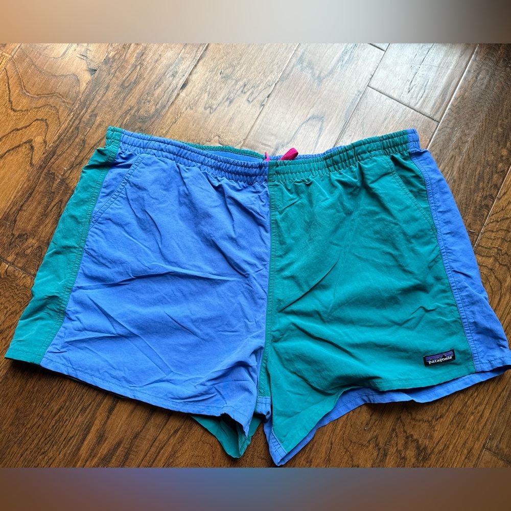 Patagonia Men’s XXL Baggies Shorts Lined Pockets Outdoors Color Block Blue/Green